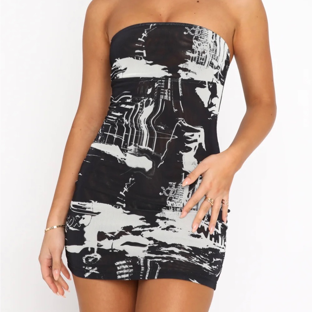 Mini black and white dress